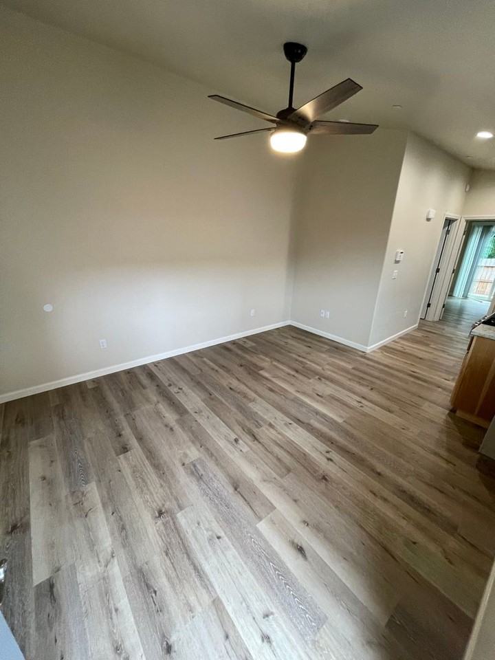 1116 Chelsea Way - Photo 2 of 8