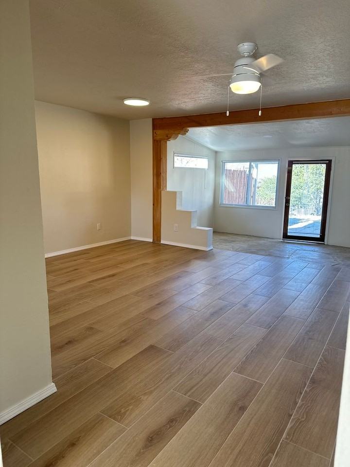 2340 Avenida De Las Campanas - Photo 4 of 27