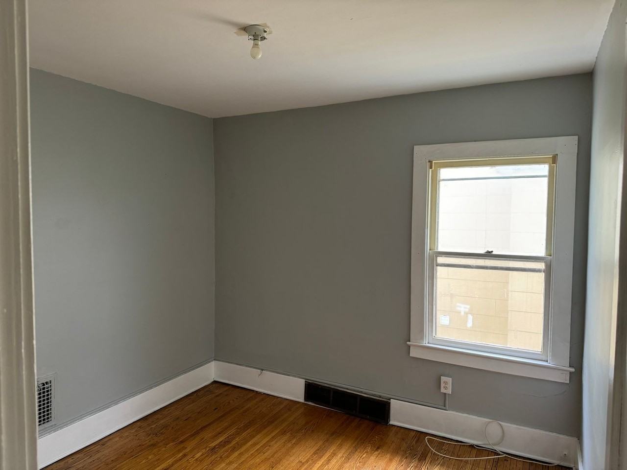 118 Gregory St - Photo 2 of 8