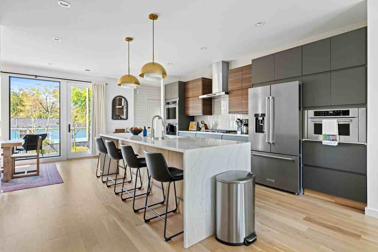 208 Linnea Ln - Photo 2 of 50