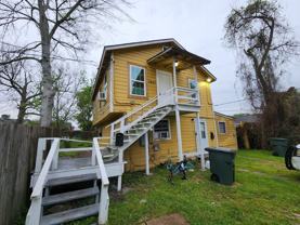 1441 1441 & 1443 Bolivar St. - Photo 1 of 1