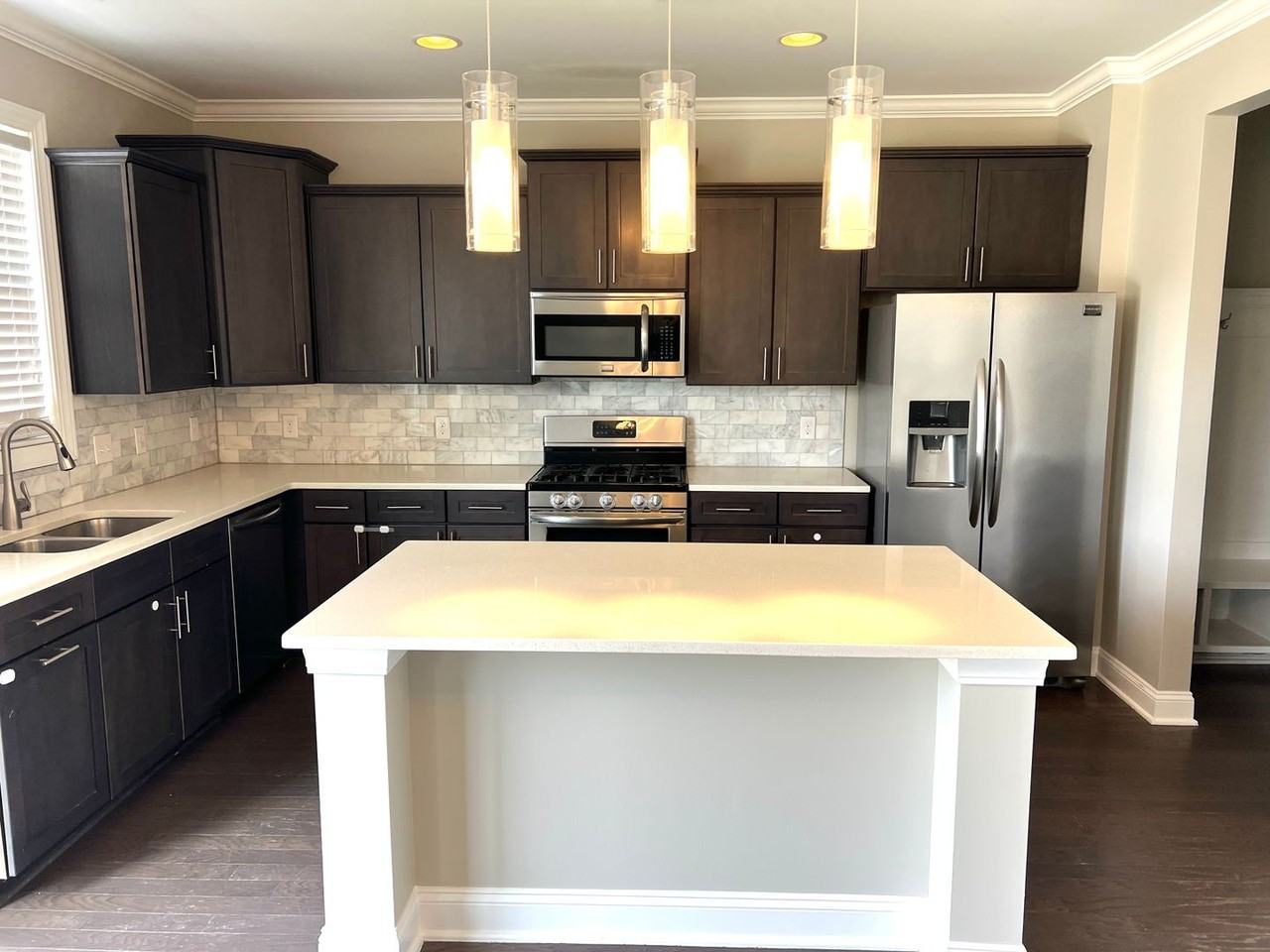 5629 Camilla Ct - Photo 2 of 30