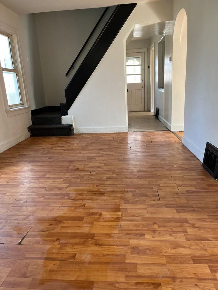 408 7th St - Photo 2 of 10