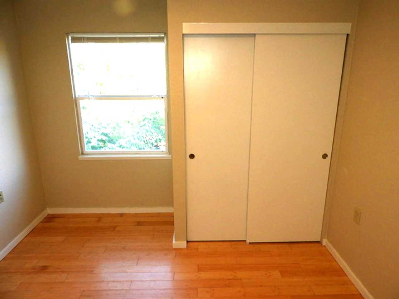 3511 N Michigan Ave - Photo 2 of 22