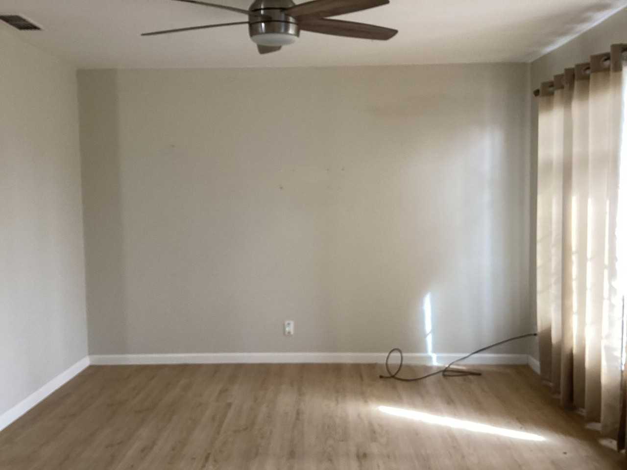 137 W 3rd St - Photo 2 of 38