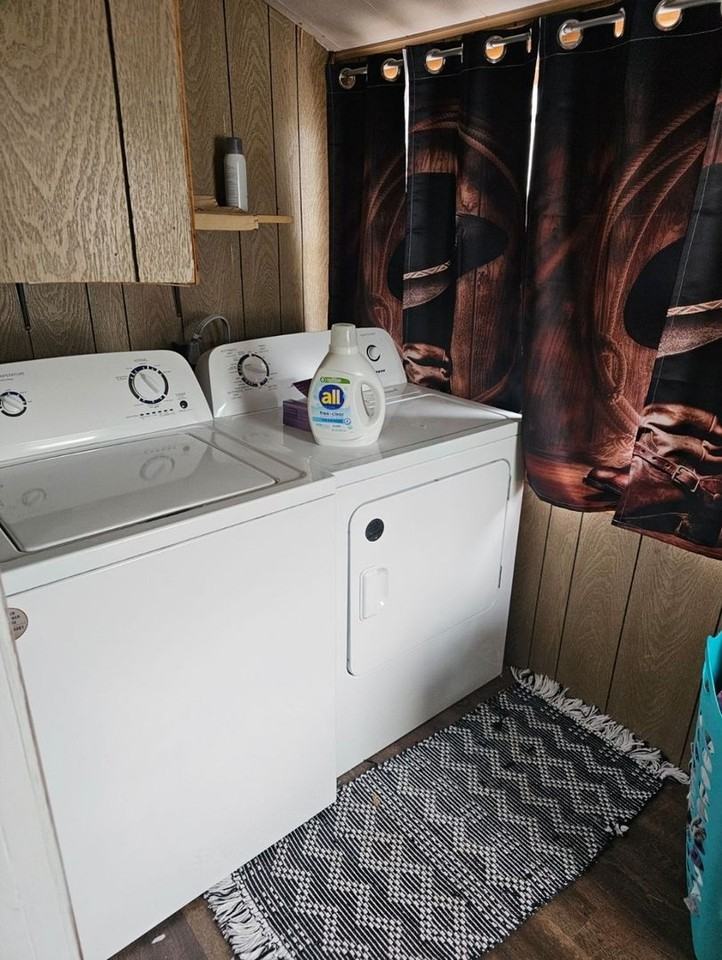 702 Hardin Street - Photo 3 of 7