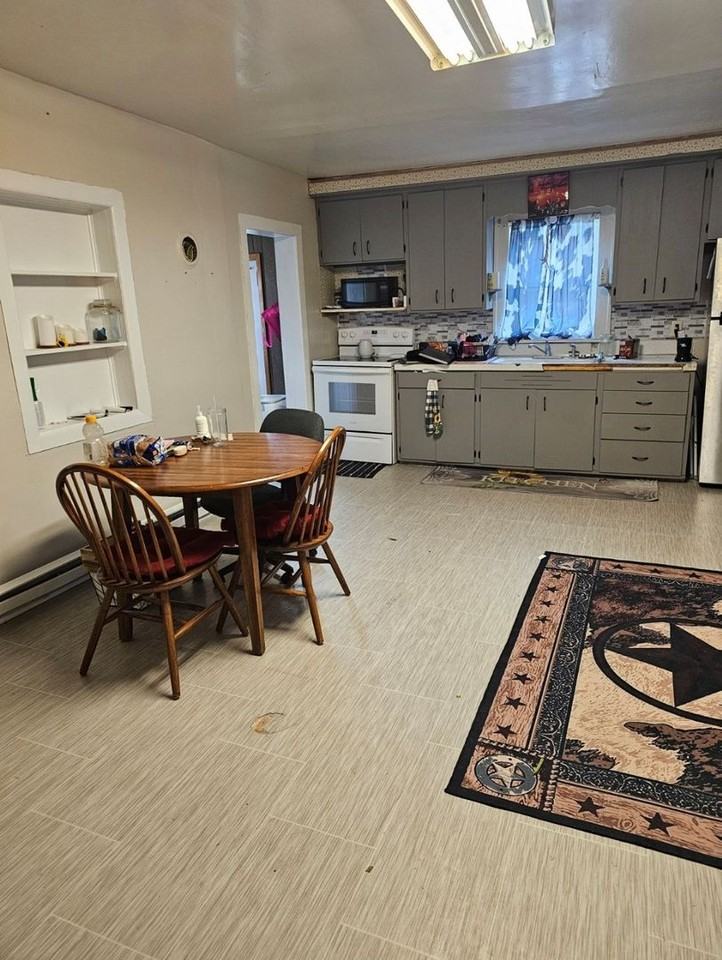 702 Hardin Street - Photo 5 of 7