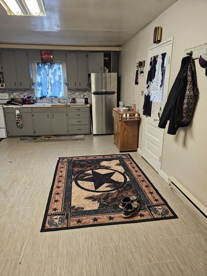 702 Hardin Street - Photo 6 of 7