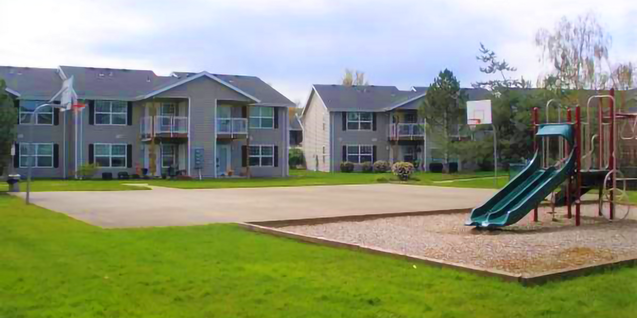 Sunrise Pointe Apartments - Photo 2 of 32