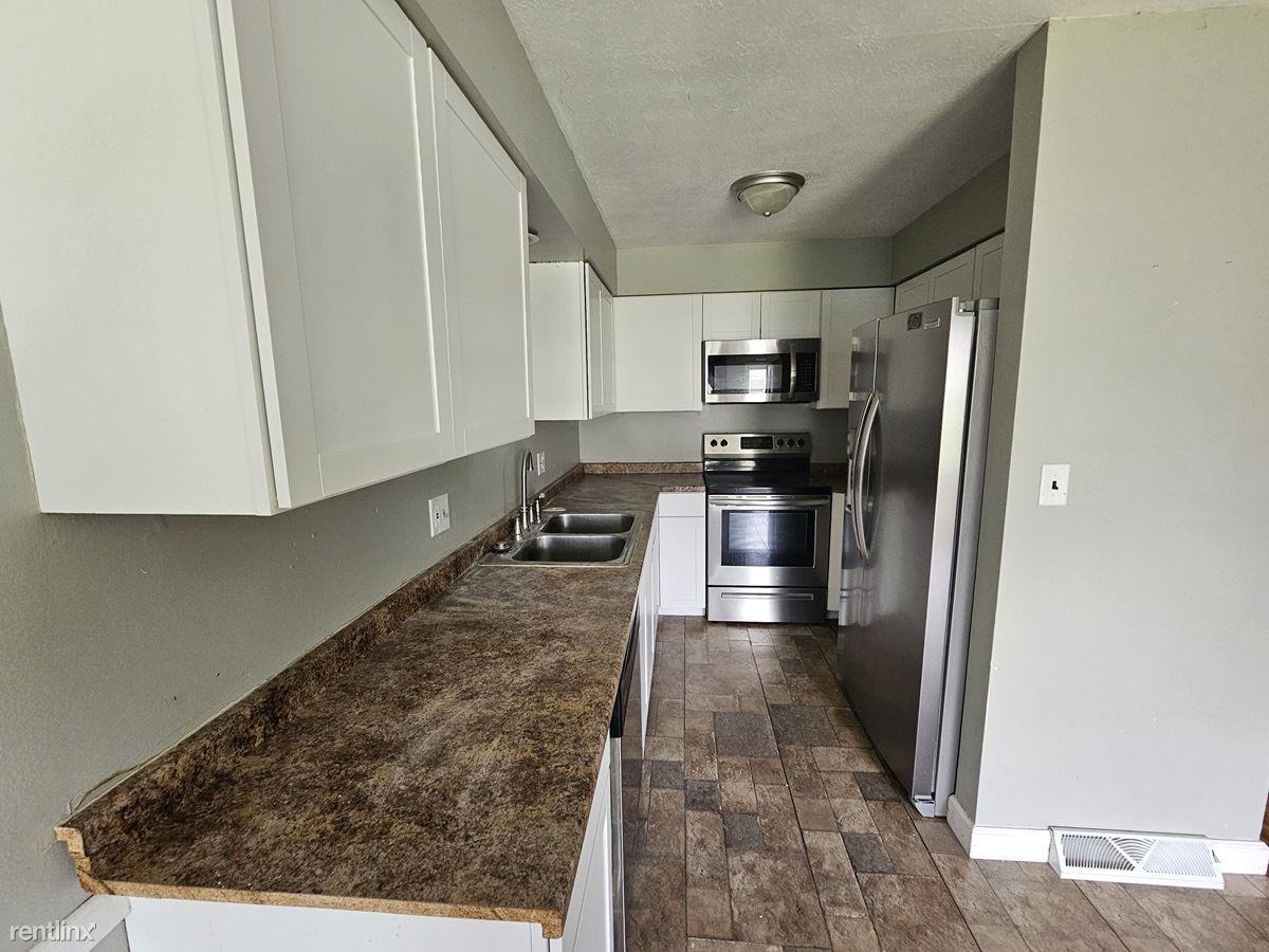 4744 Dechant Rd - Photo 2 of 15