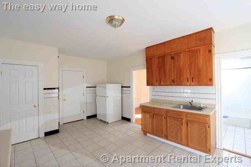 10 Winter St #2ndFL - Photo 4 of 17