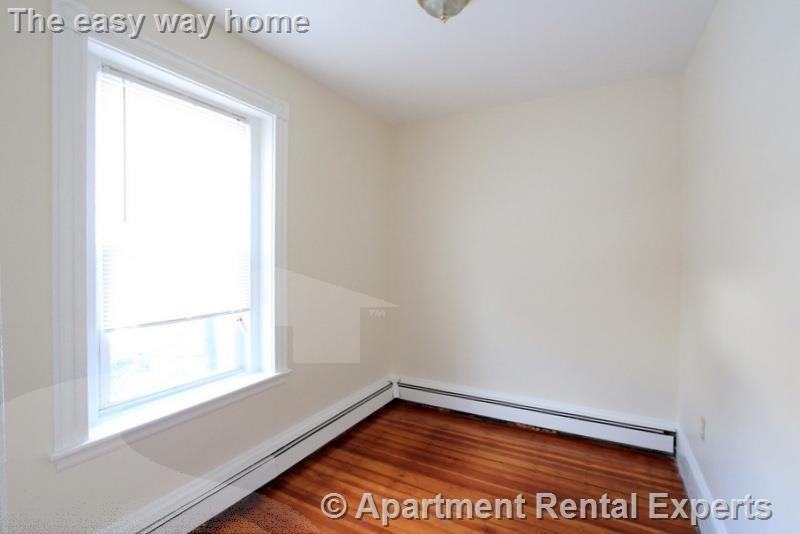 10 Winter St #2ndFL - Photo 6 of 17