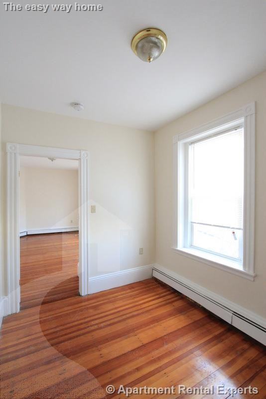 10 Winter St #2ndFL - Photo 7 of 17