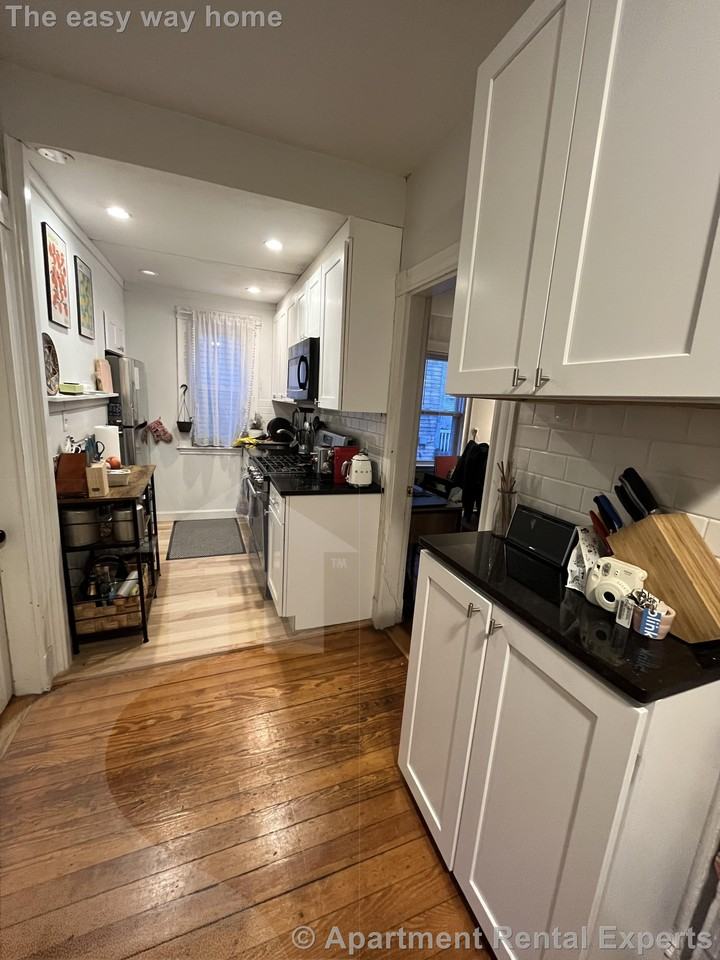 15 Charnwood Rd #1 - Photo 3 of 10