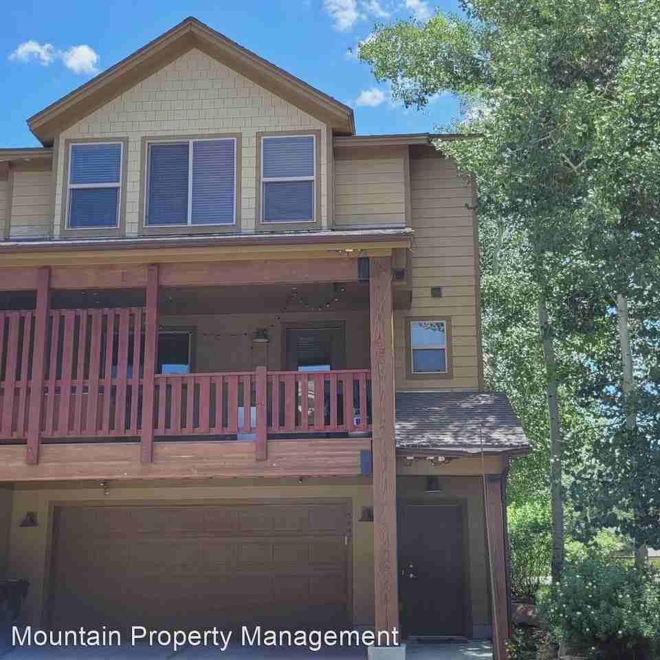 5447 Bobsled Blvd - Photo 2 of 32