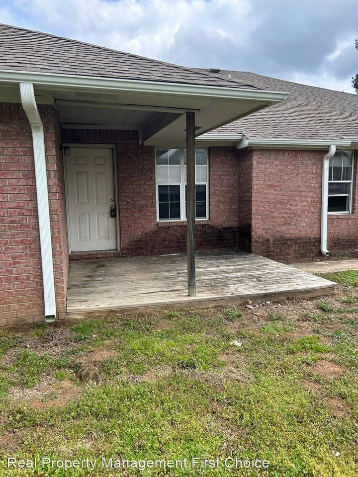 230 W Gary St Side B - Photo 2 of 22