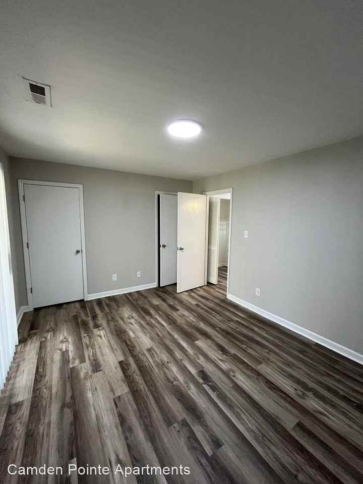 Camden Pointe Apartments - Photo 3 of 6