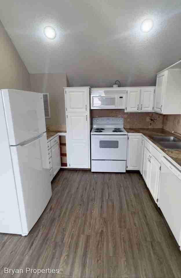 1375 S. National Ave - Photo 3 of 5