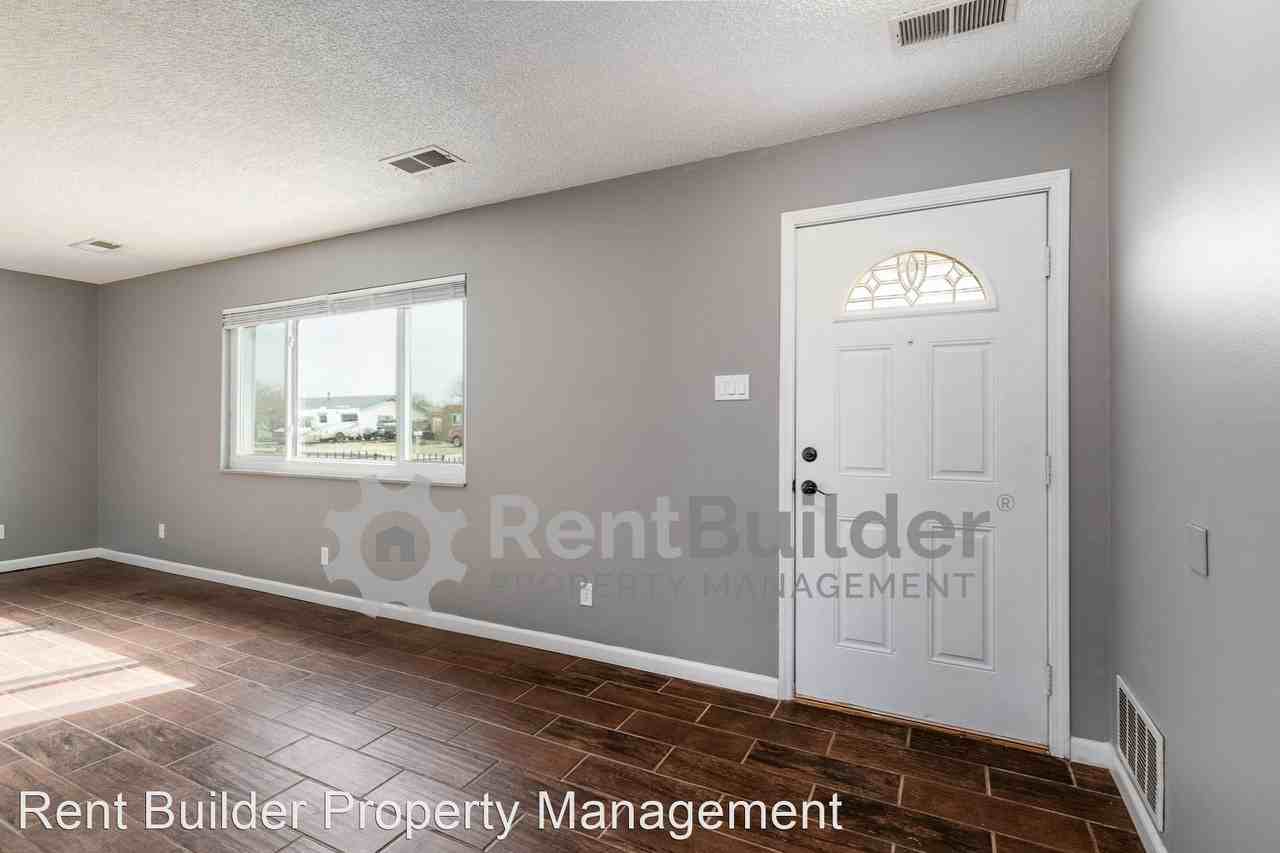 803 San Juan De Rio Dr Se - Photo 3 of 25