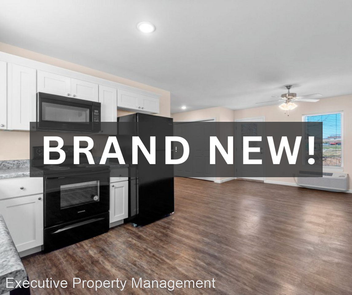 711 Highland Point - Photo 2 of 3