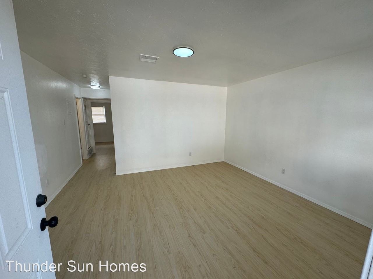 5005 Ave W - Photo 2 of 19