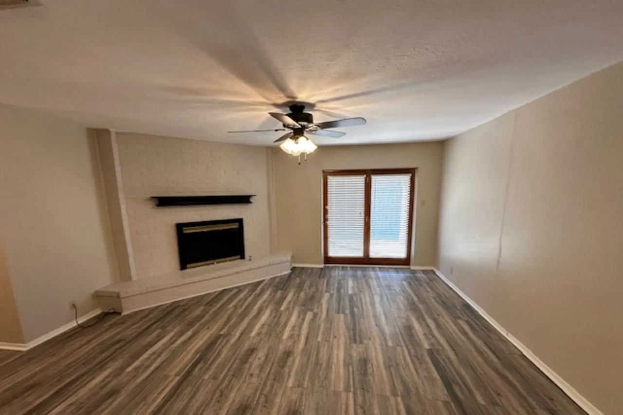 2214 Aberdeen Dr - Photo 2 of 17