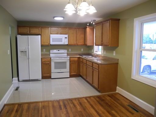 2208 Hillandale Rd - Photo 3 of 6