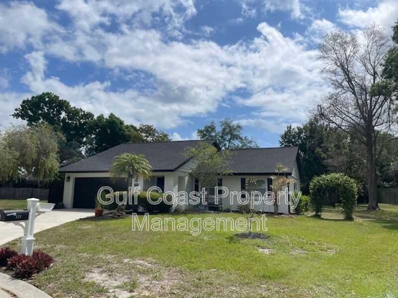 125 Woodingham Dr - Photo 2 of 31