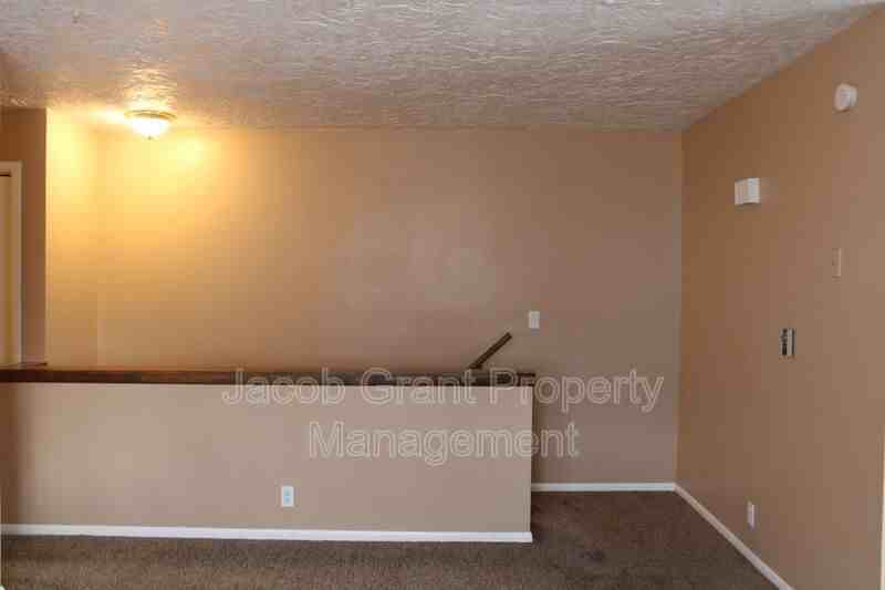 2215 Gail Dr - Photo 6 of 23