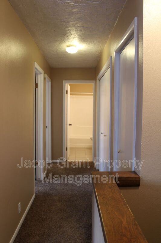 2215 Gail Dr - Photo 7 of 23