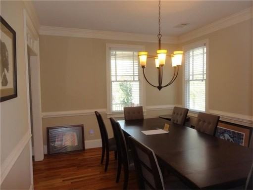 1372 Park Trace SE - Photo 3 of 6