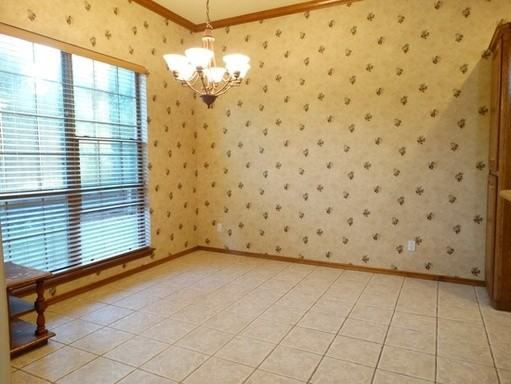 10616 NW 41st St - Photo 3 of 10