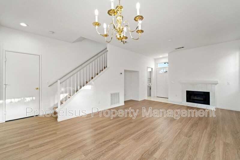 8265 Gold Coast Dr #4 - Photo 4 of 33