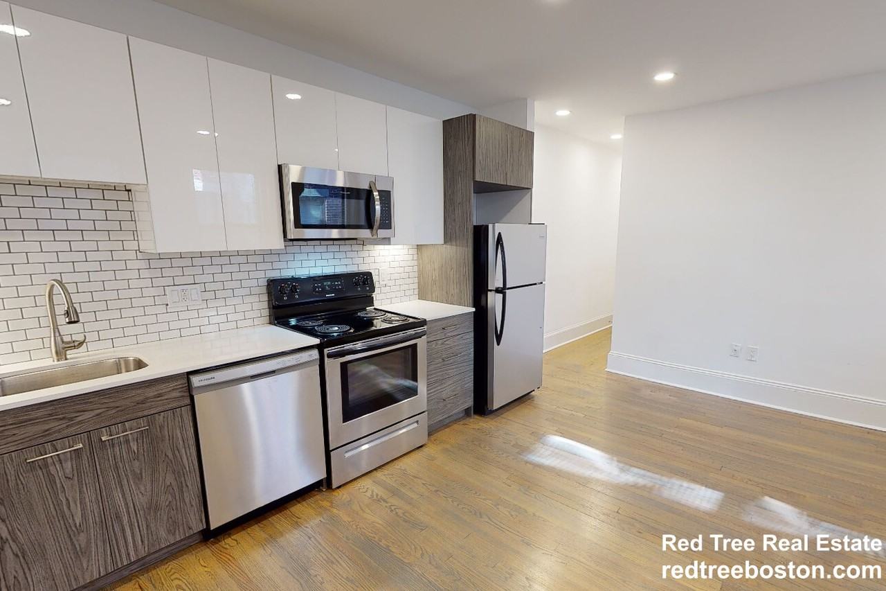 7 Myrtle St #8 - Photo 2 of 10