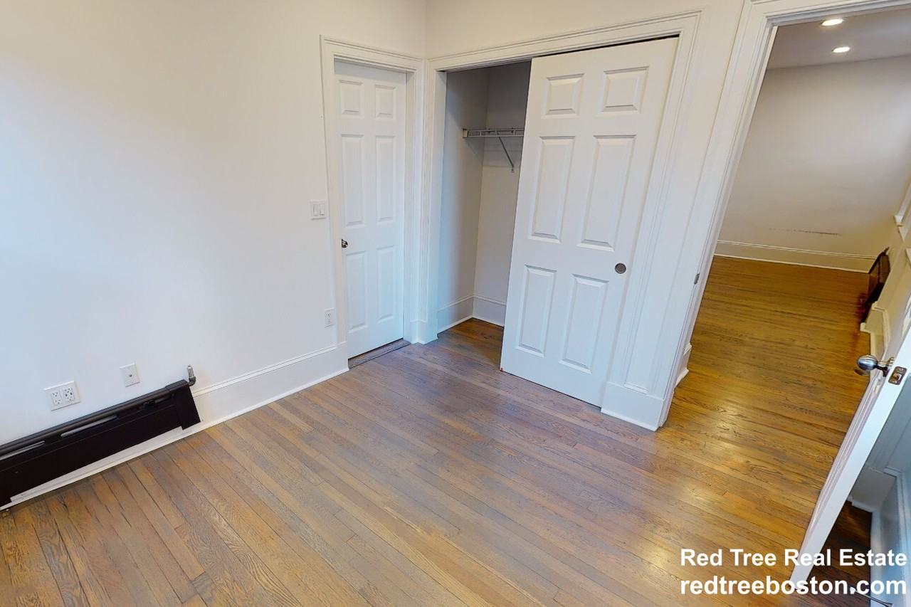 7 Myrtle St #8 - Photo 6 of 10