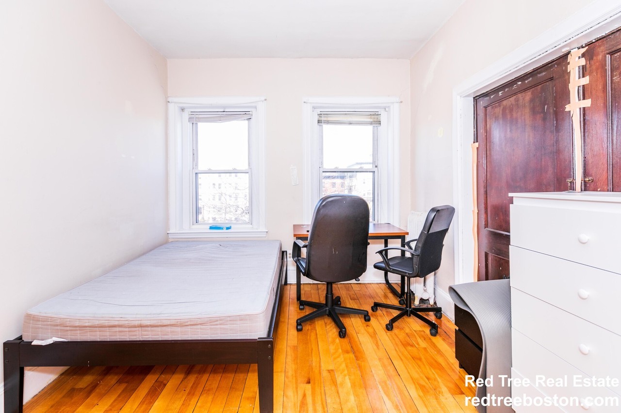1284 Commonwealth Ave #7 - Photo 6 of 44