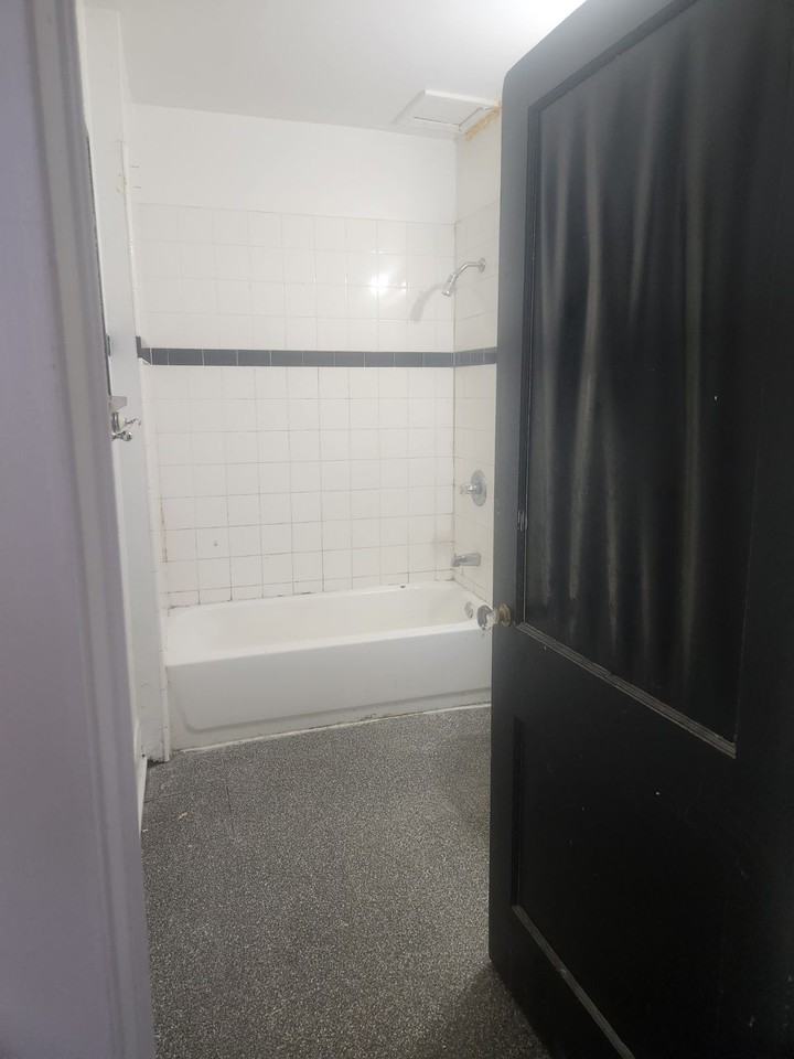 407 S 11th St - Photo 3 of 22