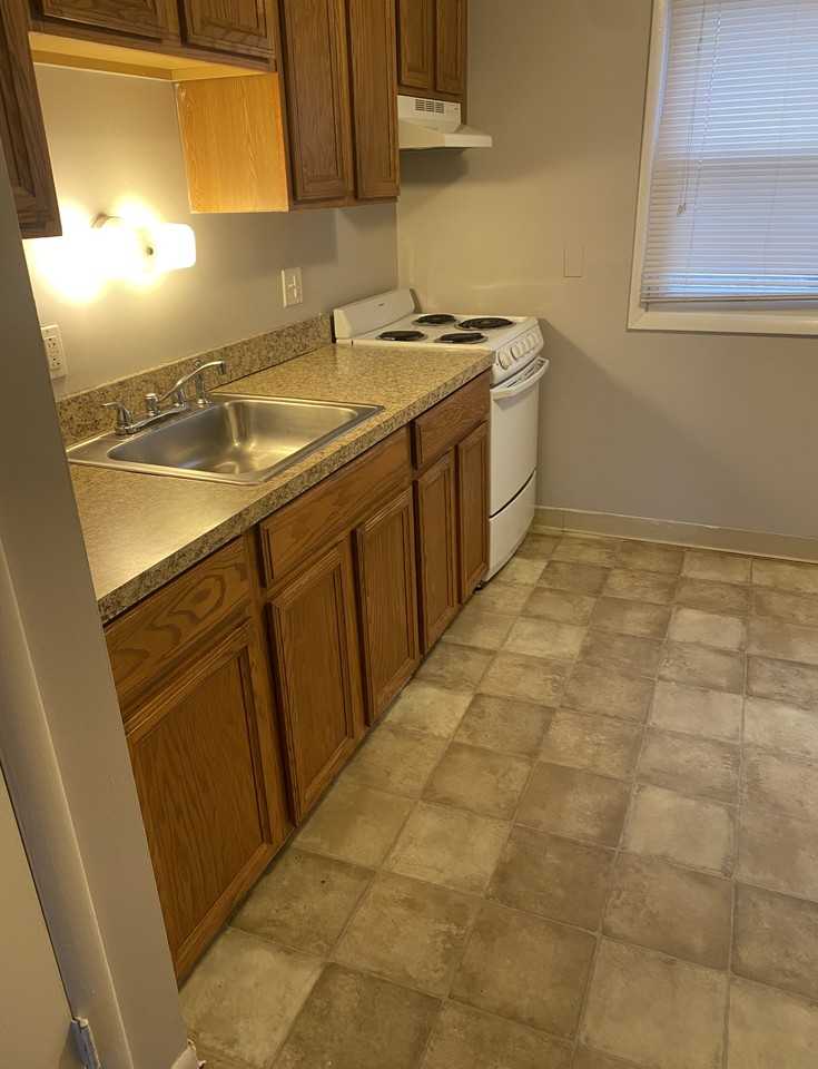 138 Jamesville Ave - Photo 5 of 6