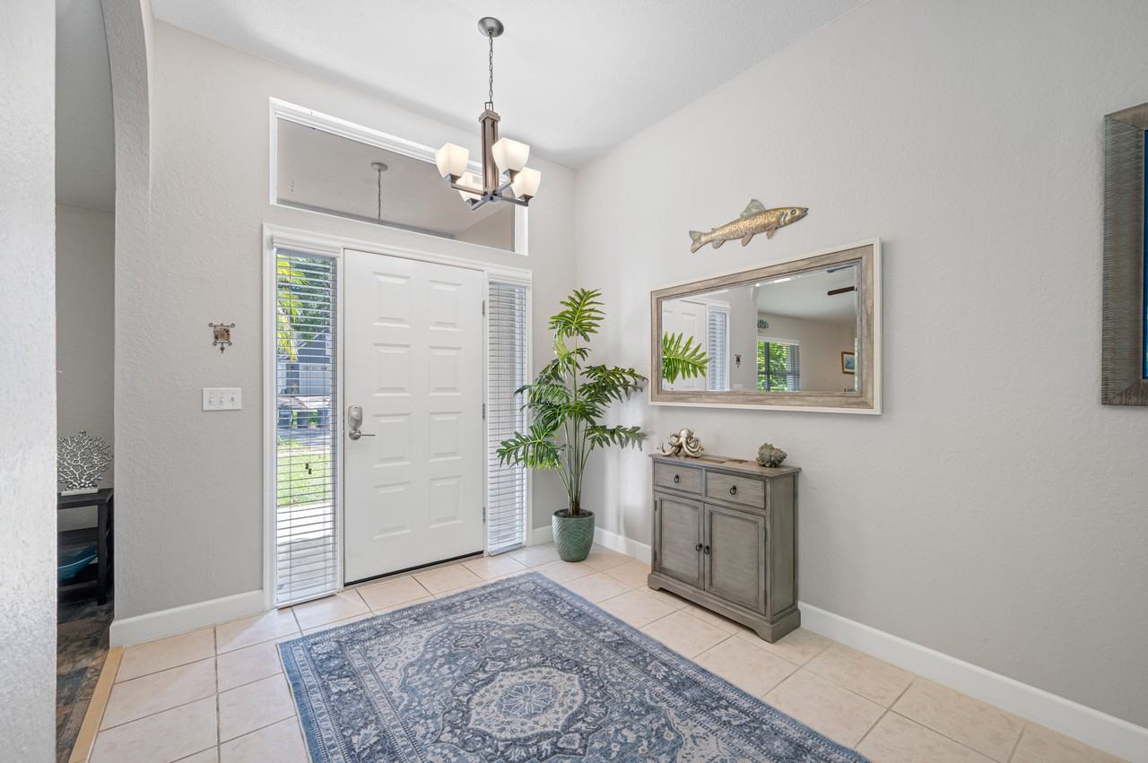 1632 Windsor Pl - Photo 4 of 43