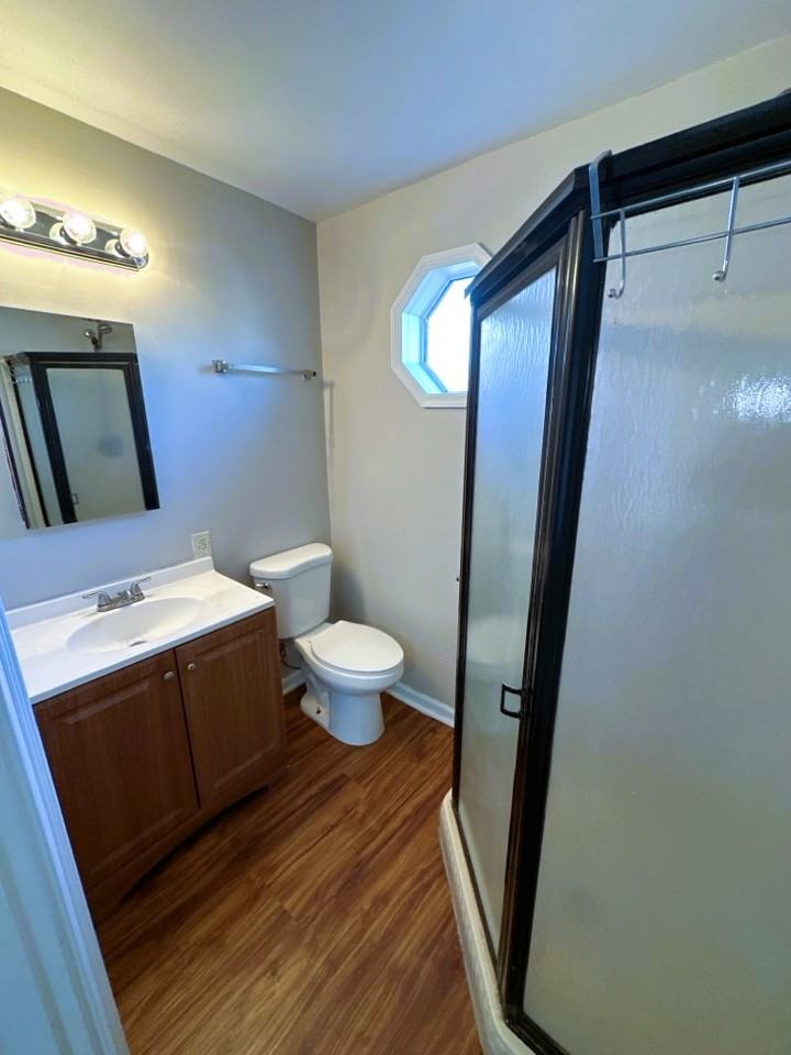 5573 Attica Ave - Photo 2 of 9