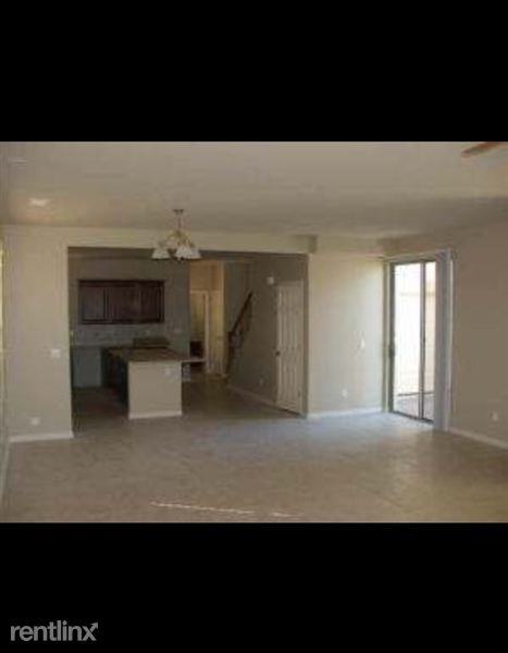 5627 W Huntington Dr - Photo 2 of 3