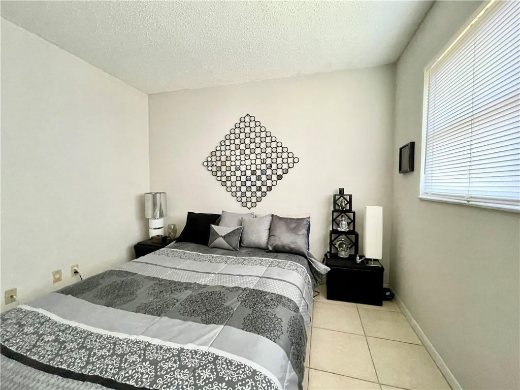 5162 Ne 6th Ave #327 - Photo 2 of 10