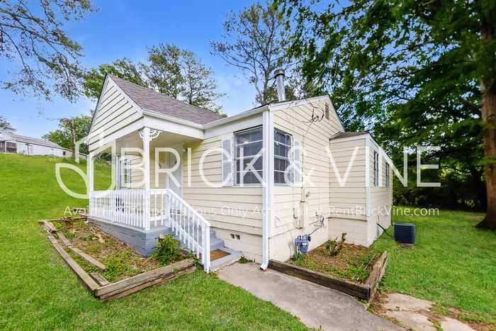 1148 Slope Dr - Photo 2 of 19