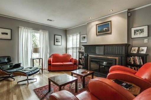 2502 Marvin Ave - Photo 3 of 8