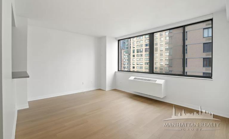 W End Ave #S8B - Photo 2 of 20