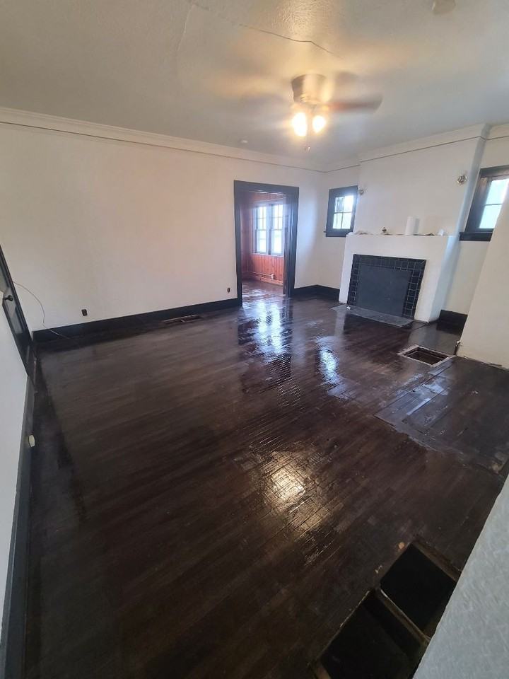 1303 Logan Ave #1 - Photo 4 of 5
