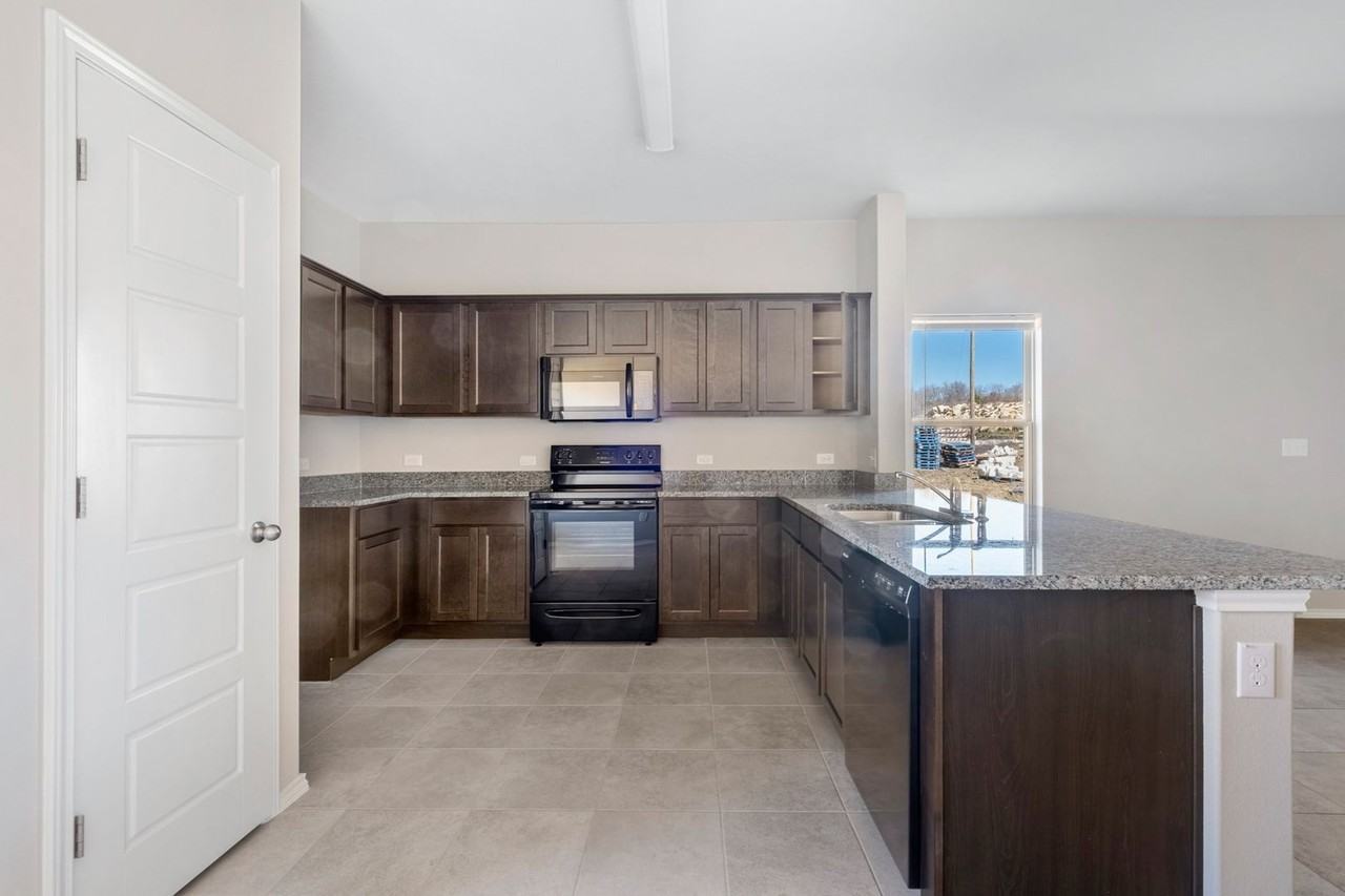 1710 Davidson Ranch Dr - Photo 5 of 28