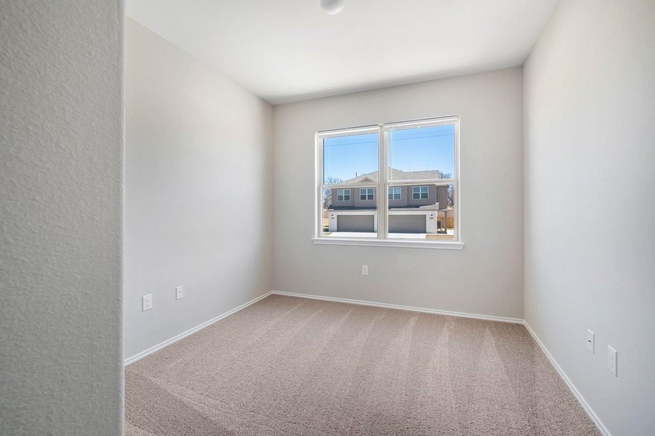 1710 Davidson Ranch Dr - Photo 2 of 28