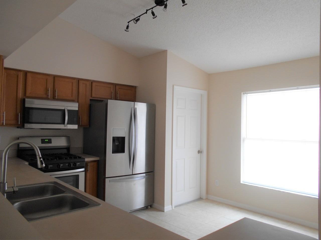 14834 Margaux Drive - Photo 4 of 15