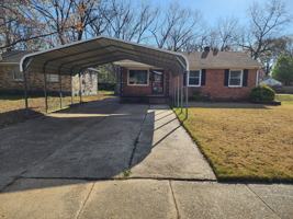 featured image of 1386 Robin Hood Ln